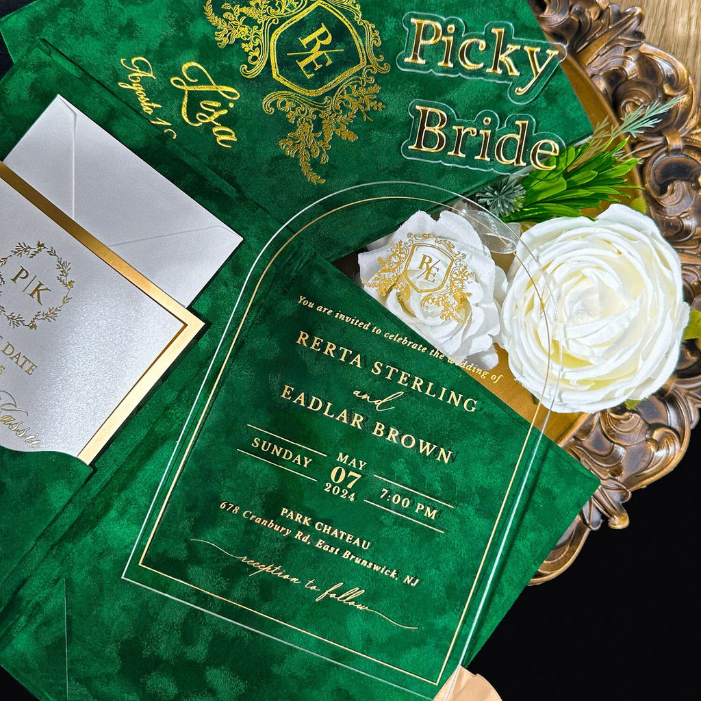 Vintage Arch Gold Acrylic Wedding Invitations, Emerald Green Velvet Wedding Invitation with Gold Foil Monogram, Luxury Pocket Invites with Gold Foil Lined RSVP Picky Bride 