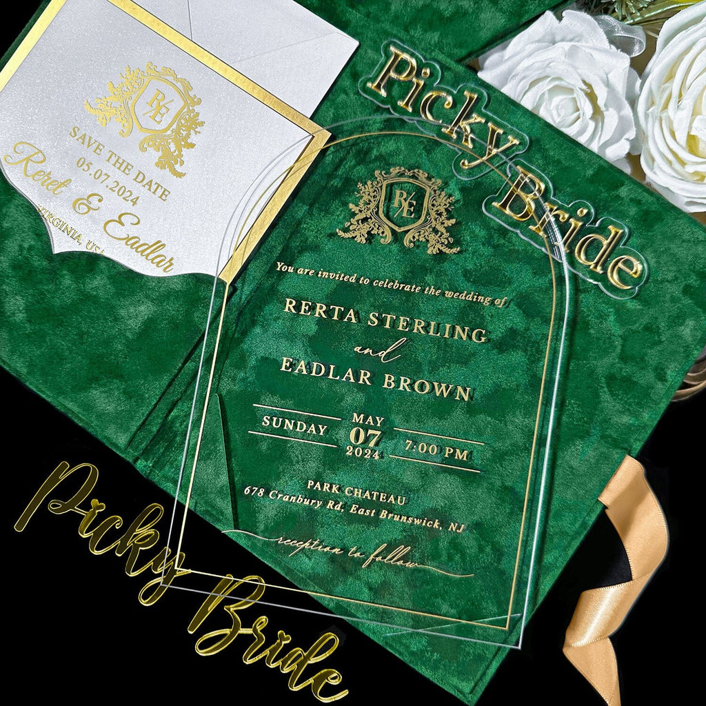 Vintage Arch Gold Acrylic Wedding Invitations, Emerald Green Velvet Wedding Invitation with Gold Foil Monogram, Luxury Pocket Invites with Gold Foil Lined RSVP Picky Bride 